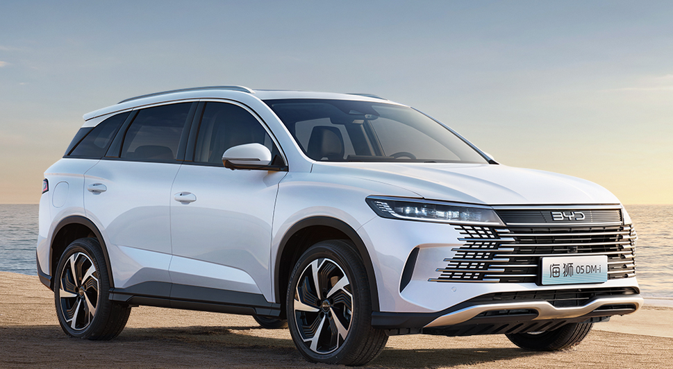 從跟隨到領(lǐng)先，比亞迪品牌定位全球前三，重塑國(guó)際競(jìng)爭(zhēng)力